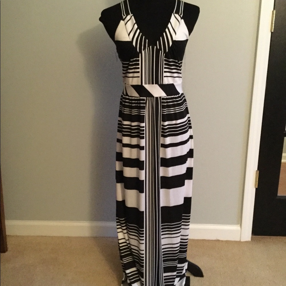 Black & white maxi dress, petite